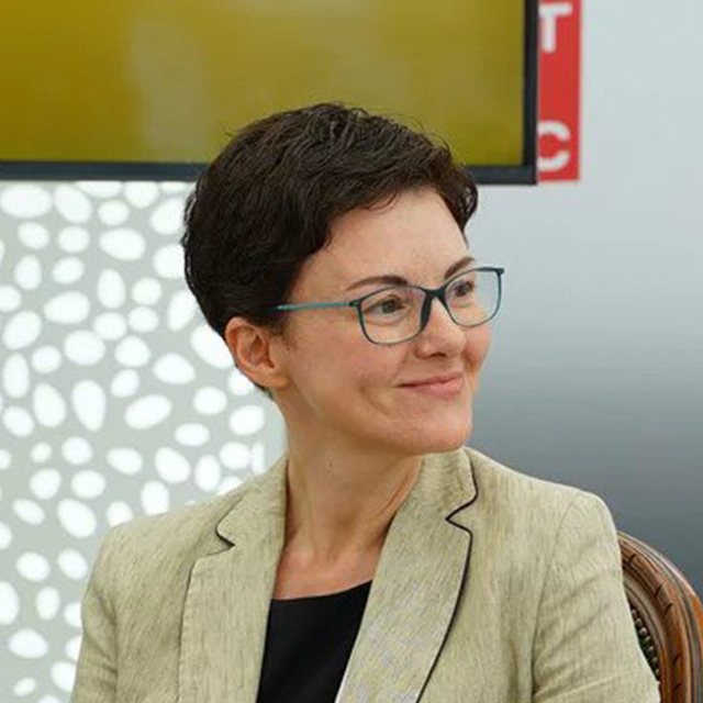 Елена Харламова